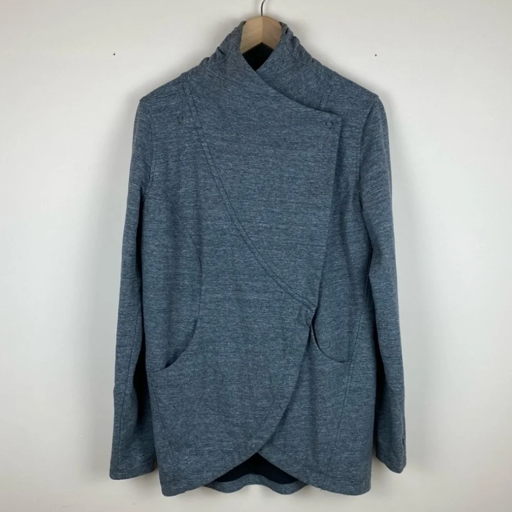 Lululemon That's A Wrap Cardigan Heathered Snow Slub Coal Sz 6